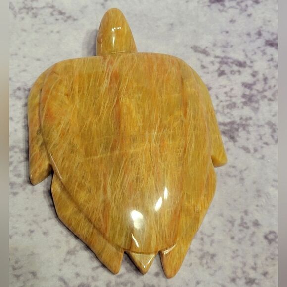 Yellow Moonstone Sea Turtle - Picture 1 of 5